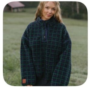 Eleven eleven plaid fleece pullover (sold out online)